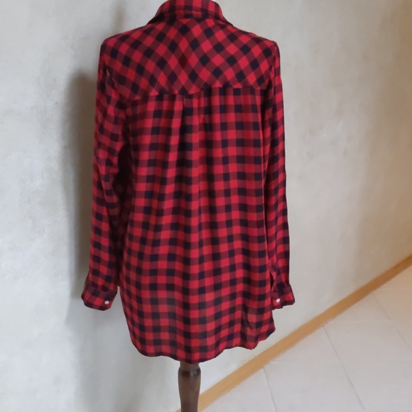 Old Navy Classic Button Up - Picture 2 of 4